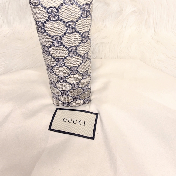 Gucci GG Vintage Monogram Pouch Bag EUC - Picture 8 of 10